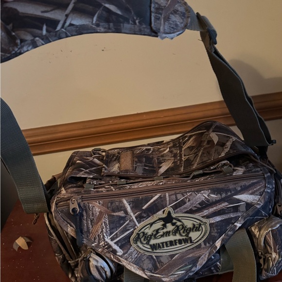 Rig Em Right Blind Bag - Picture 2 of 5